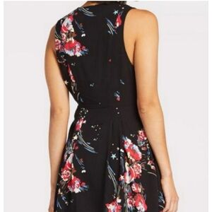 Free People Back to Basics Floral-Print Wrap T  Size Medium